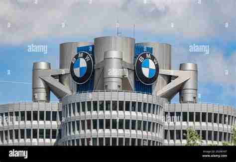 Imagine being Tesla instead of BMW.....😏