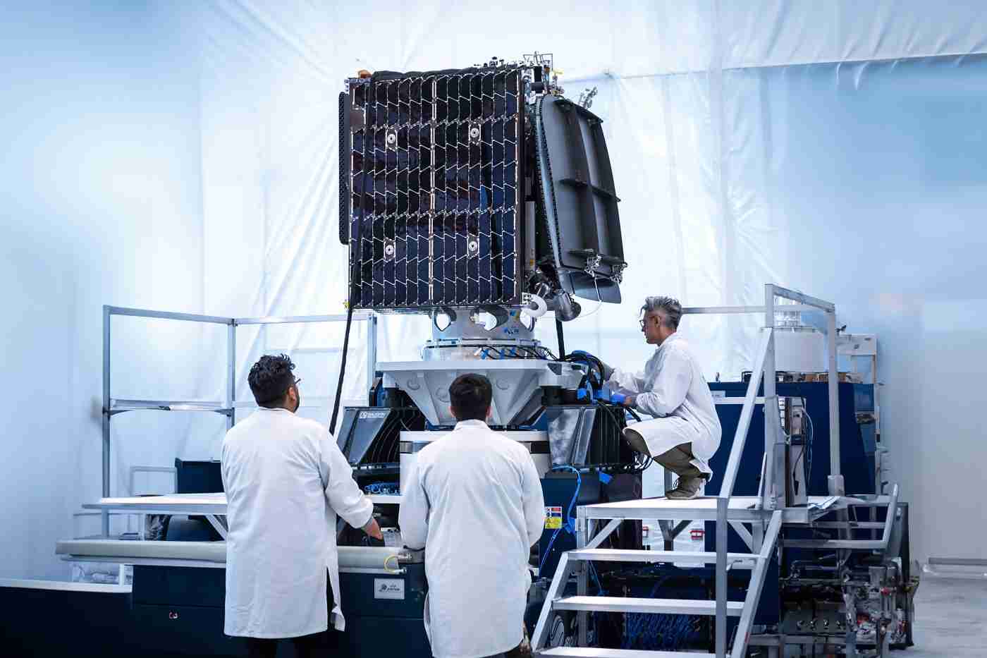 Governments’ new must-have: their own satellites 🛰
